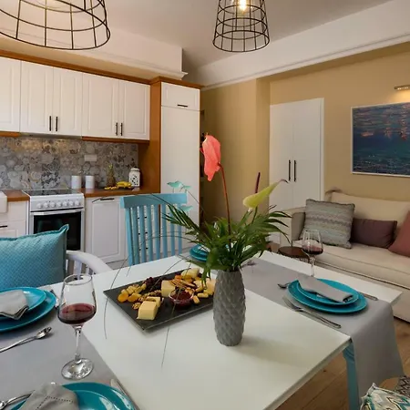 J&v Luxury Apartment *